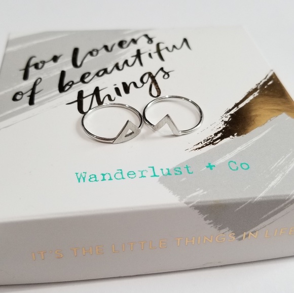 Wanderlust & Co Set of 2 Silver Rings - Picture 5 of 6